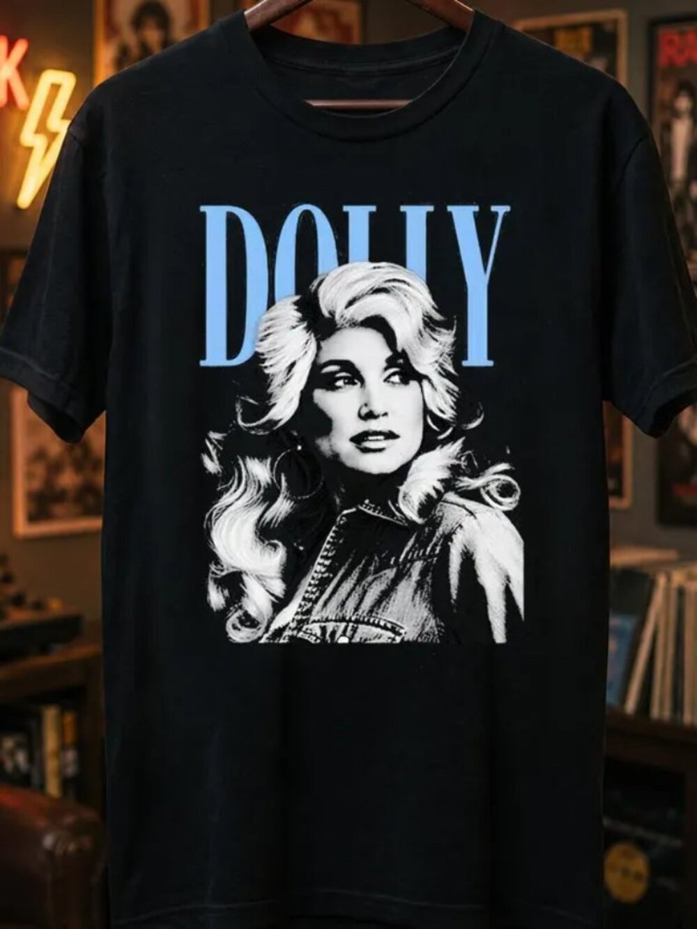 Dolly Parton Memorial Shirt Retro Singer Remembrance Graphic T-Shirt